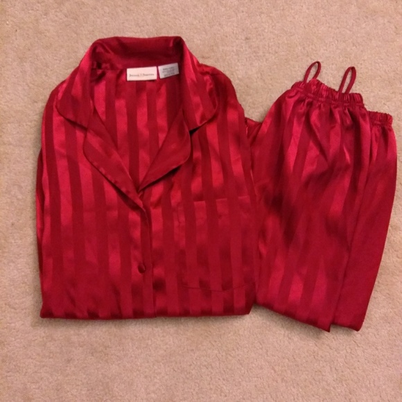 Jaclyn Smith Other - Jaclyn Smith night set